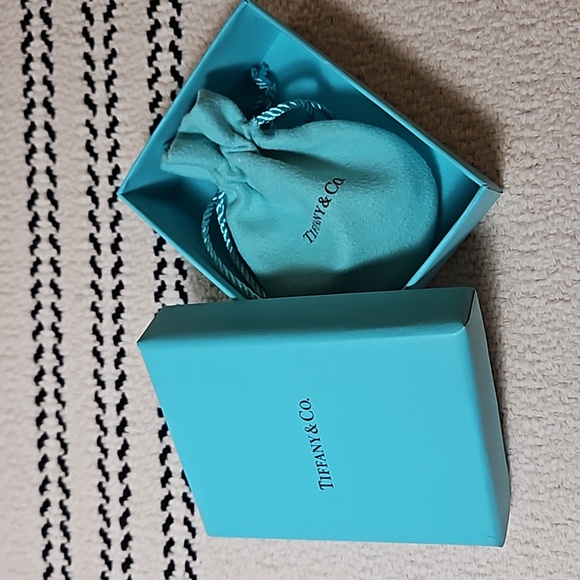 TIFFANY & CO. "Return to Tiffany" Heart Tag Bead Bracelet Sterling - Picture 6 of 6